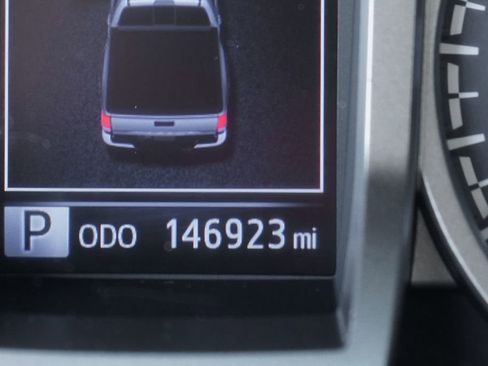 Used 2018 Toyota Tacoma SR5 image 21