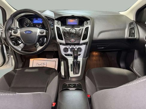 Used 2013 Ford Focus SE w/ SE Winter Pkg FWD image 18