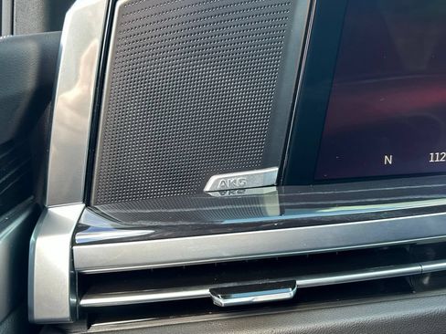 Used 2025 Cadillac Escalade Sport w/ LPO, ONYX Package RWD image 41