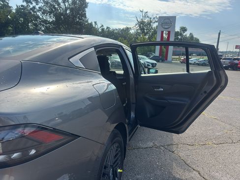 New 2026 Nissan Sentra SV w/ SV Convenience Package FWD image 21