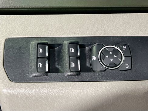 Used 2020 Ford F350 XLT AWD/4WD image 15