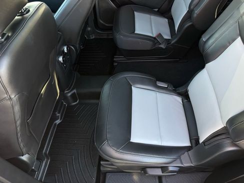 Used 2024 Ford Explorer XLT w/ Equipment Group 202A image 12