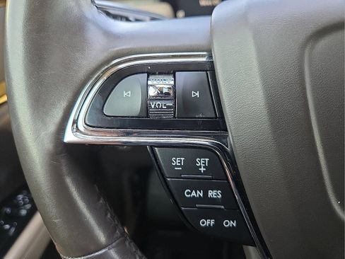 Used 2022 Lincoln Nautilus Reserve FWD image 16