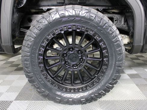 Used 2021 GMC Sierra 1500 4x4 Crew Cab w/ Sierra Value Package image 10