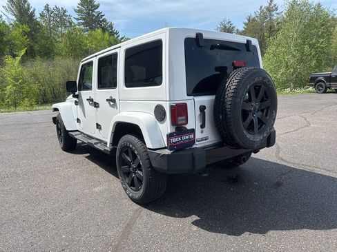 Used 2014 Jeep Wrangler Unlimited Sahara AWD/4WD image 6