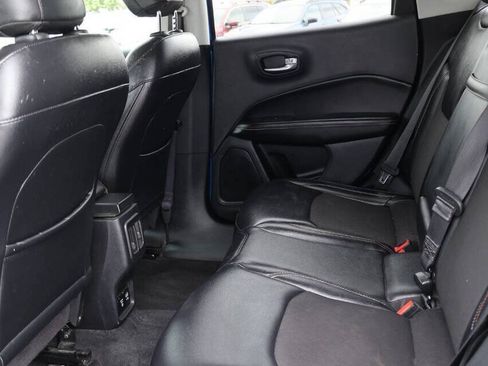 Used 2017 Jeep Compass Latitude w/ Popular Equipment Group AWD/4WD image 17