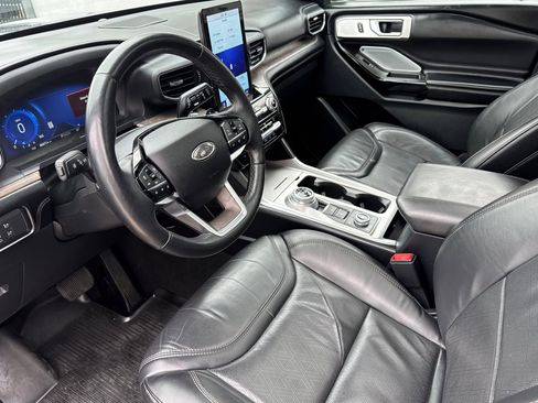 Used 2021 Ford Explorer Platinum w/ Equipment Group 601A AWD/4WD image 10