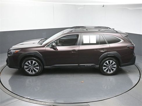 Used 2024 Subaru Outback Limited image 46