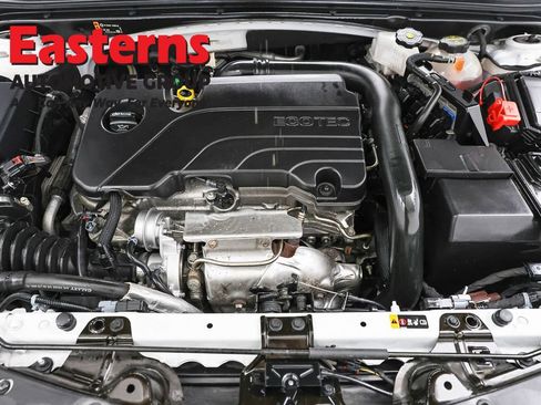 Used 2024 Chevrolet Malibu LT FWD image 7