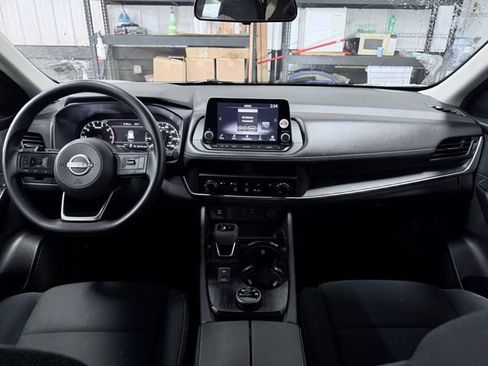 Used 2024 Nissan Rogue S AWD/4WD image 20