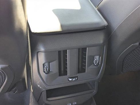 Certified 2025 BMW X3 xDrive30i image 15