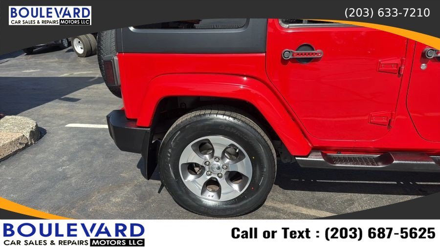 Used 2016 Jeep Wrangler Unlimited Sahara AWD/4WD image 11