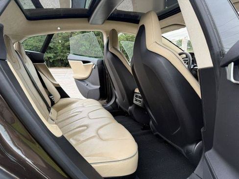 Used 2013 Tesla Model S Performance RWD image 23