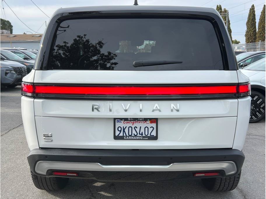 Used 2023 Rivian R1S Adventure Dual AWD/4WD image 4