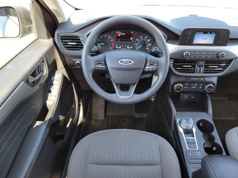 Certified 2022 Ford Escape S image 18