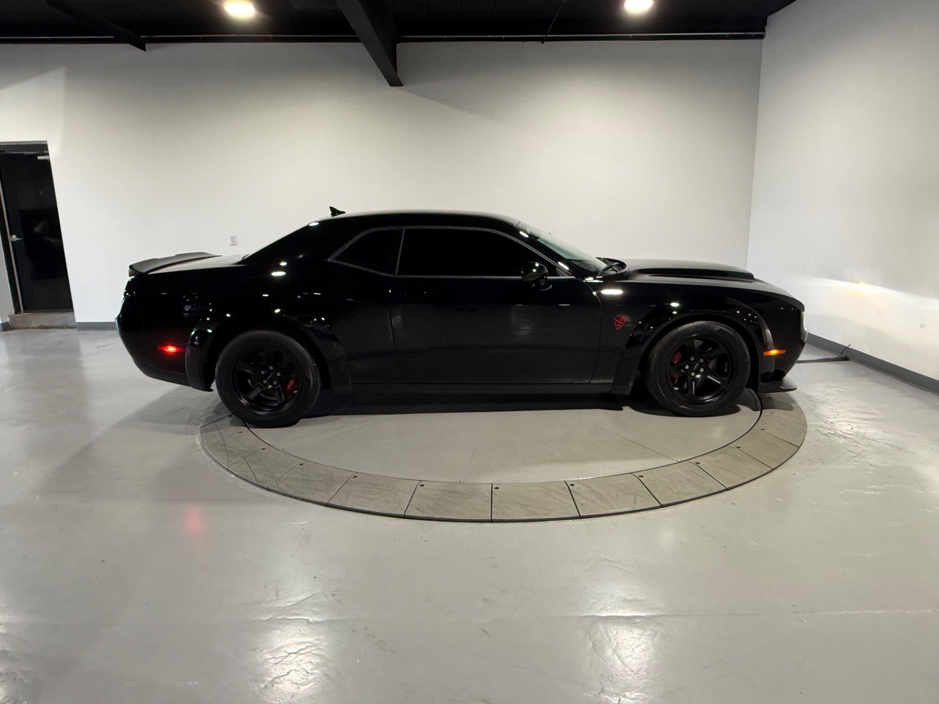 Used 2018 Dodge Challenger SRT Demon RWD image 9