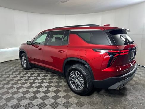 Used 2024 Chevrolet Traverse LT w/ Trailering Package image 5