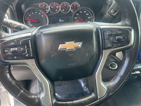 Used 2021 Chevrolet Silverado 1500 LT AWD/4WD image 18
