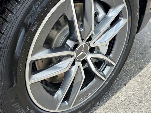 New 2026 Mercedes-Benz GLA 35 AMG 4MATIC image 6