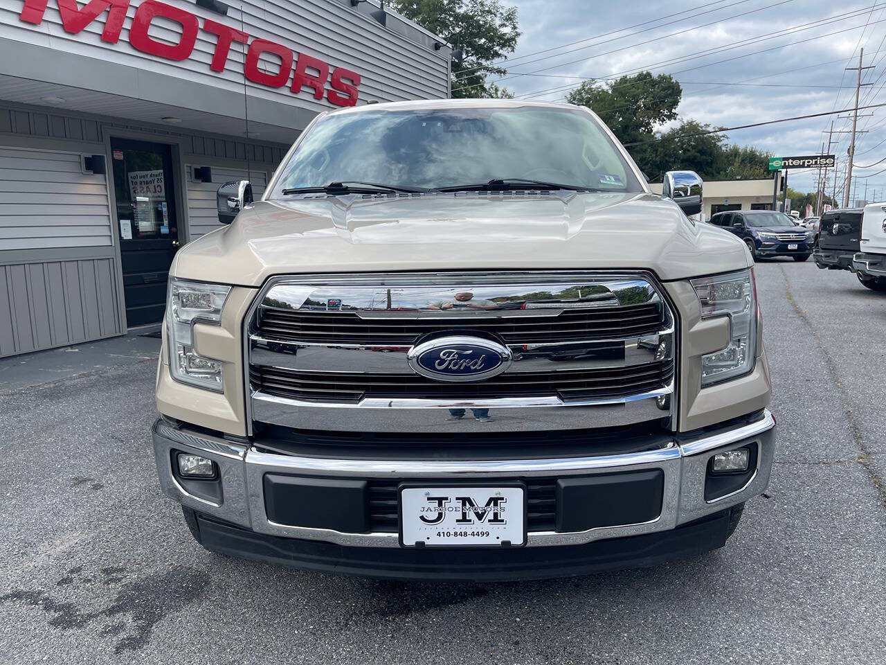 Used 2017 Ford F150 Lariat w/ Equipment Group 502A Luxury AWD/4WD image 2