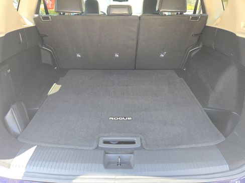 Certified 2026 Nissan Rogue SL FWD image 23