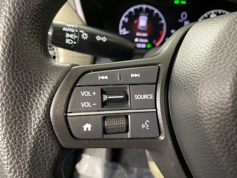 Used 2024 Honda HR-V LX image 13