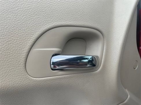 Used 2012 Chrysler 200 Touring image 26