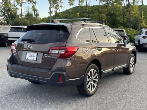 Used 2019 Subaru Outback 2.5i Touring w/ Popular Package #3A AWD/4WD image 30
