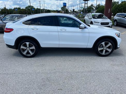 Used 2017 Mercedes-Benz GLC 300 4MATIC Coupe image 6
