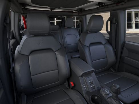 New 2025 Ford Bronco Badlands image 10