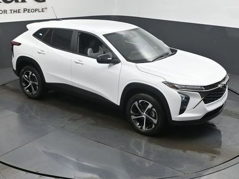 New 2026 Chevrolet Trax RS image 26