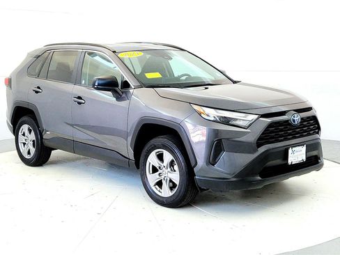 Certified 2024 Toyota RAV4 LE AWD/4WD image 7