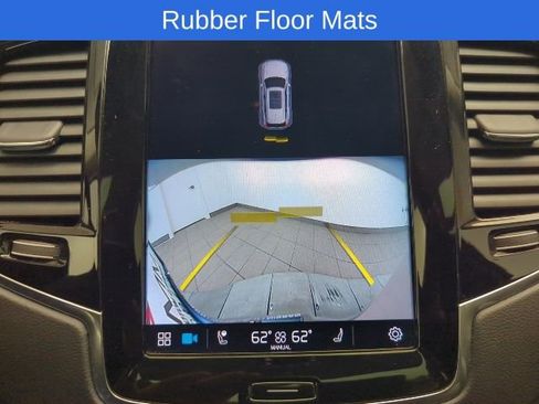 Used 2023 Volvo XC90 B6 Ultimate w/ Lounge Package image 17