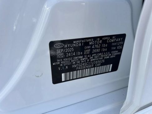 Used 2026 Genesis G70 2.5T Prestige RWD image 37