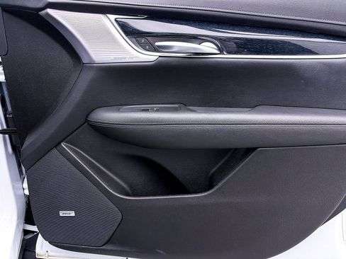 Used 2025 Cadillac XT5 Premium Luxury image 37