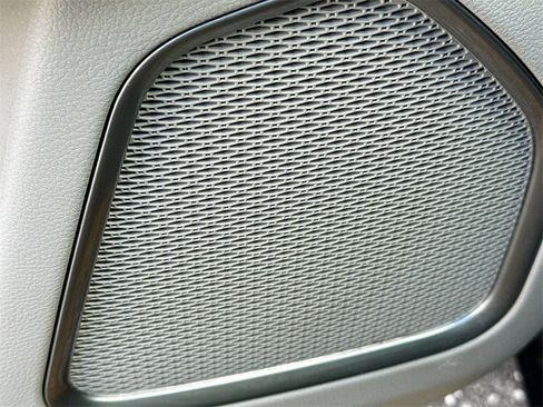 Used 2022 Jeep Compass Latitude image 20