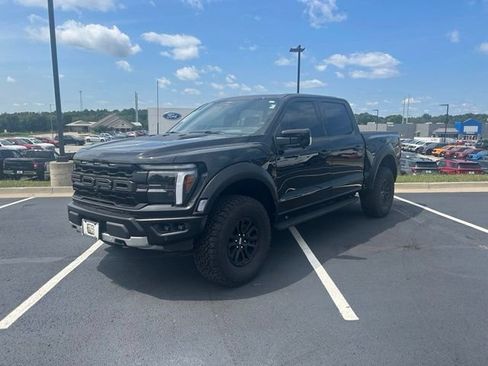 Used 2025 Ford F150 Raptor AWD/4WD image 2