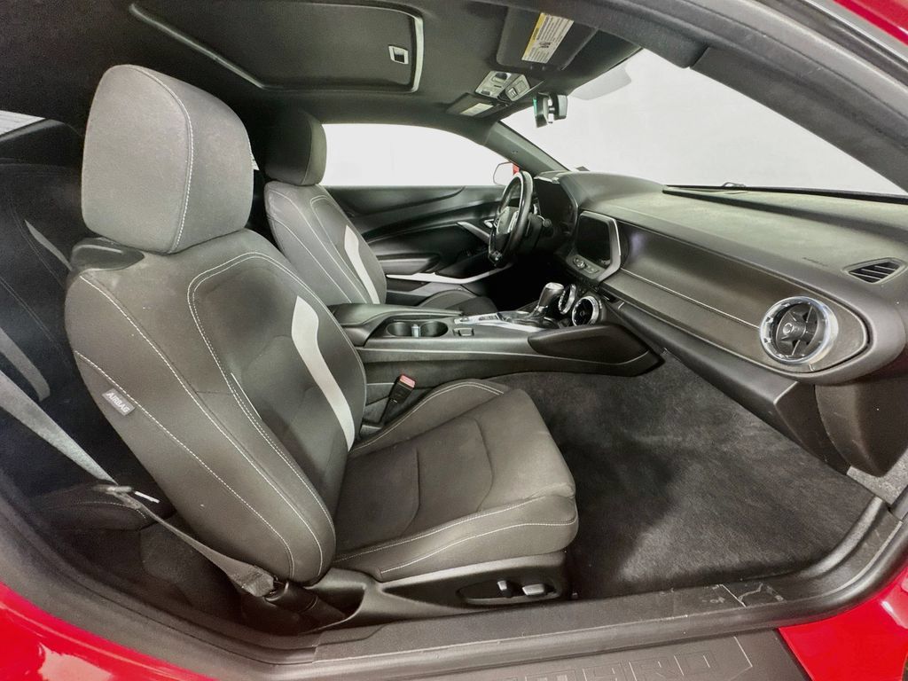 Used 2021 Chevrolet Camaro SS RWD image 27