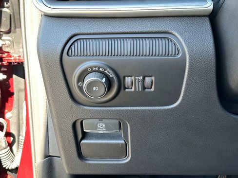 New 2025 Jeep Wagoneer Series II w/ Convenience Group I image 35