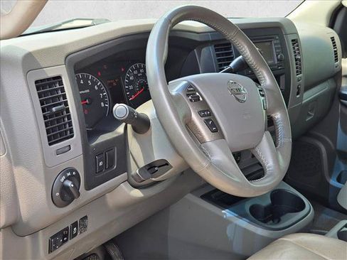 Used 2014 Nissan NV 3500 SL w/ Technology Package RWD image 9