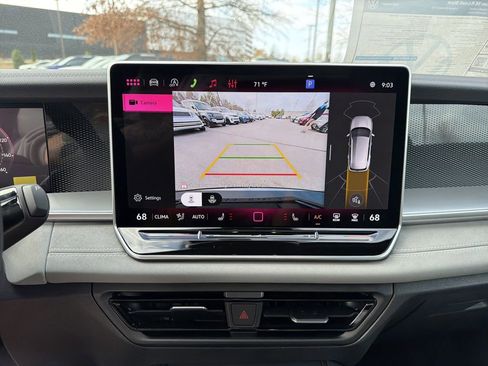 New 2026 Volkswagen Tiguan SE R-Line FWD image 30