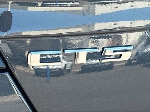 New 2026 Cadillac CT5 V image 9