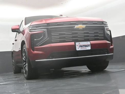 Used 2025 Chevrolet Tahoe High Country AWD/4WD image 49
