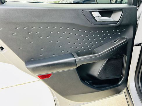 Used 2020 Ford Escape SEL AWD/4WD image 25