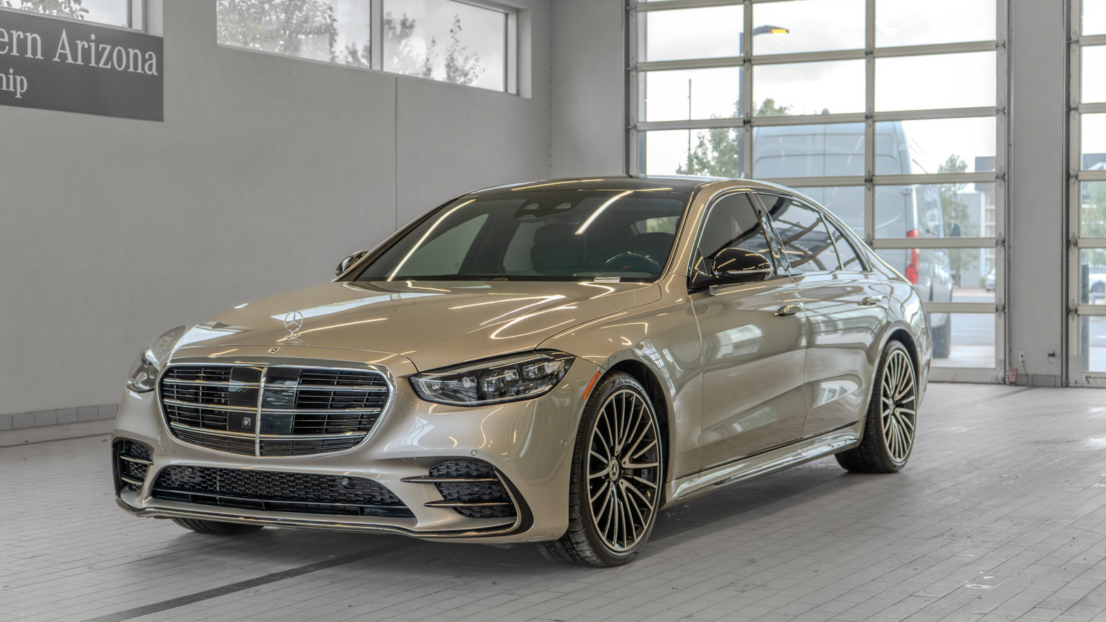 Used 2024 Mercedes-Benz S 580 4MATIC Sedan image 25