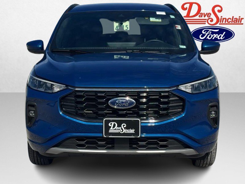 Used 2023 Ford Escape ST-Line Select w/ Tech Pack #1 AWD/4WD image 2