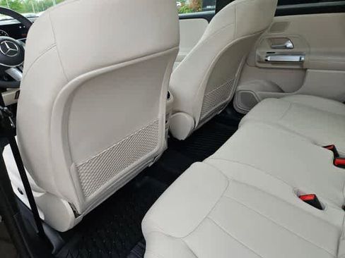 Used 2026 Mercedes-Benz GLB 250 image 17