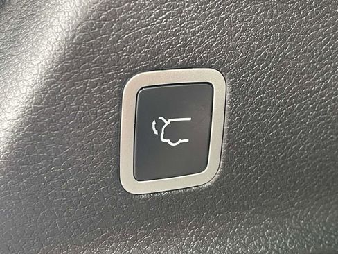 New 2026 Chrysler Pacifica Select image 38