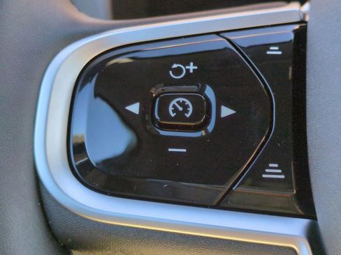 New 2026 Volvo XC60 B5 Plus w/ Protection Package Premier image 24