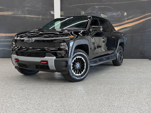 Used 2026 Chevrolet Silverado EV Trail Boss AWD/4WD image 1